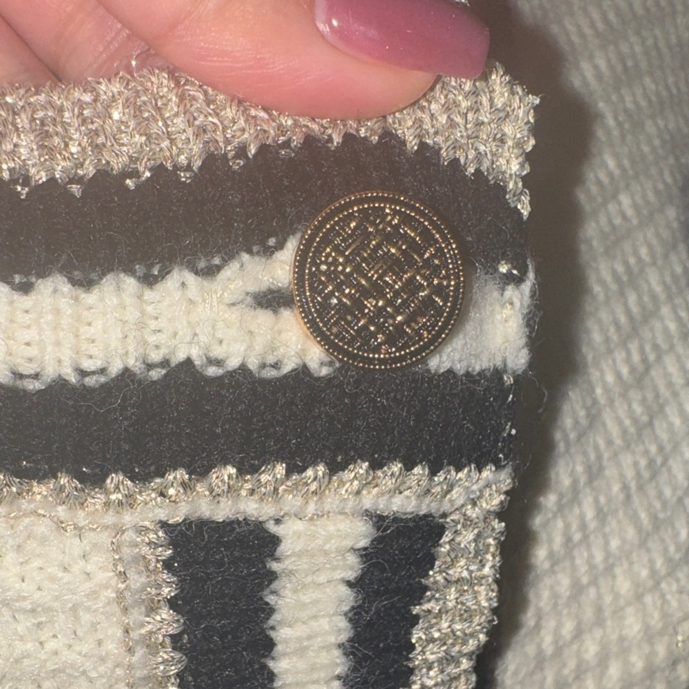 Cream & Black Waffle Knit Cardigan Sweater – Size Small - Picture 7 of 13